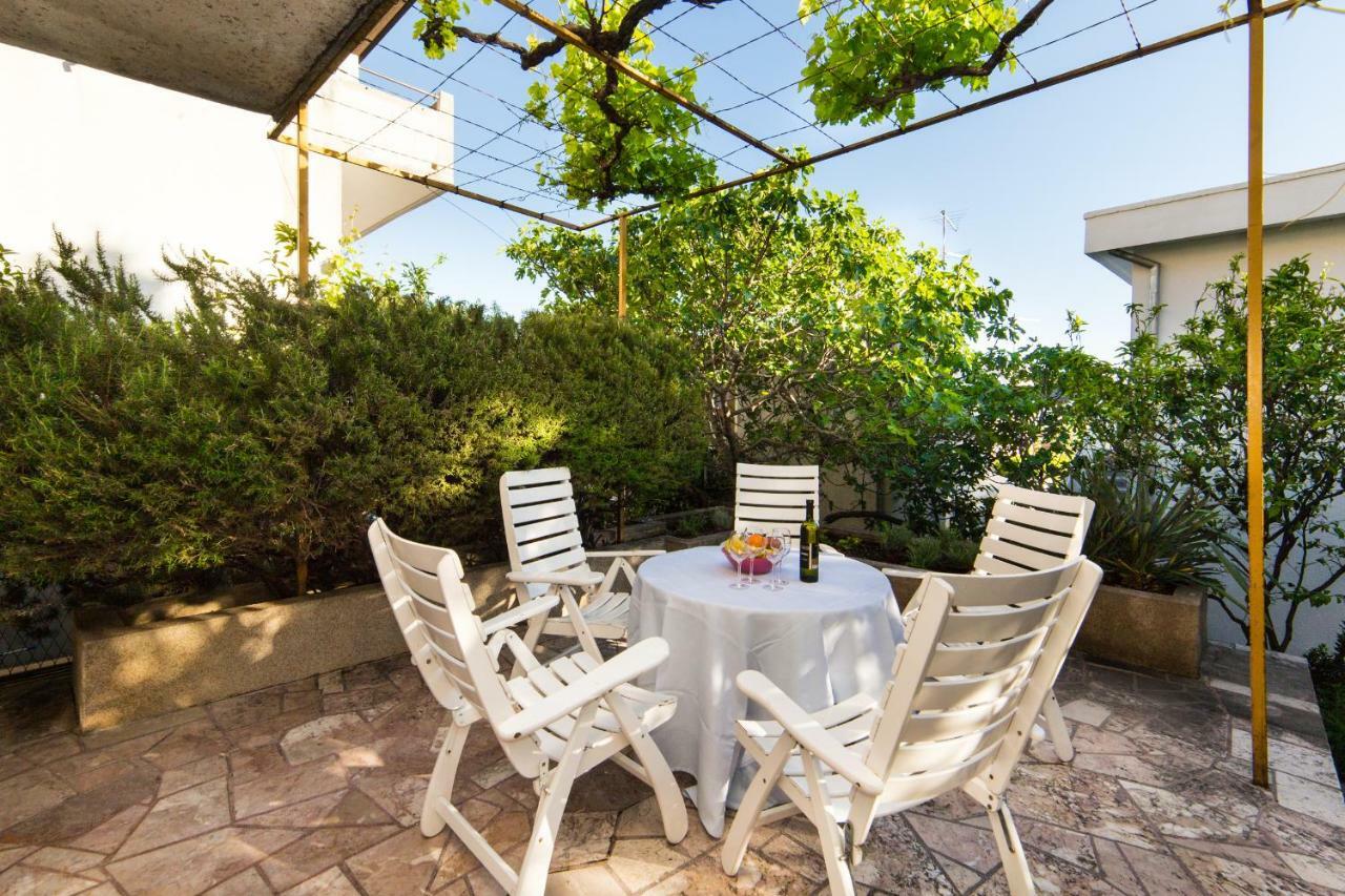Apartment Bella Baska Voda Bagian luar foto