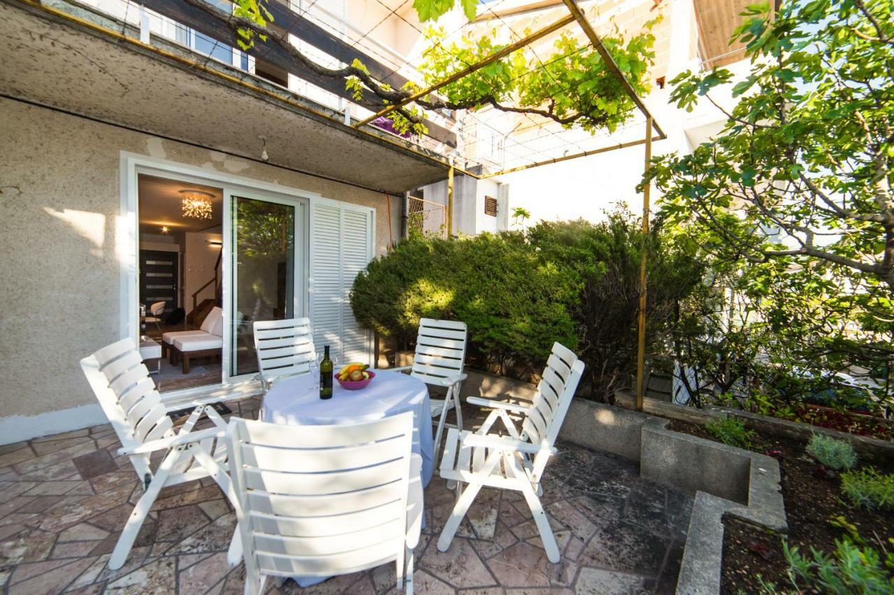 Apartment Bella Baska Voda Bagian luar foto